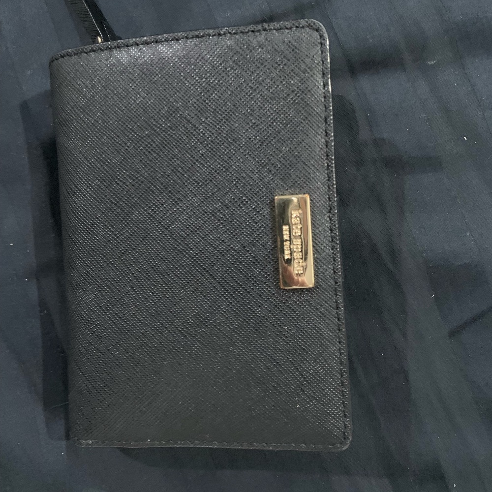 **AUTHENTIC** kate Spade Small Wallet